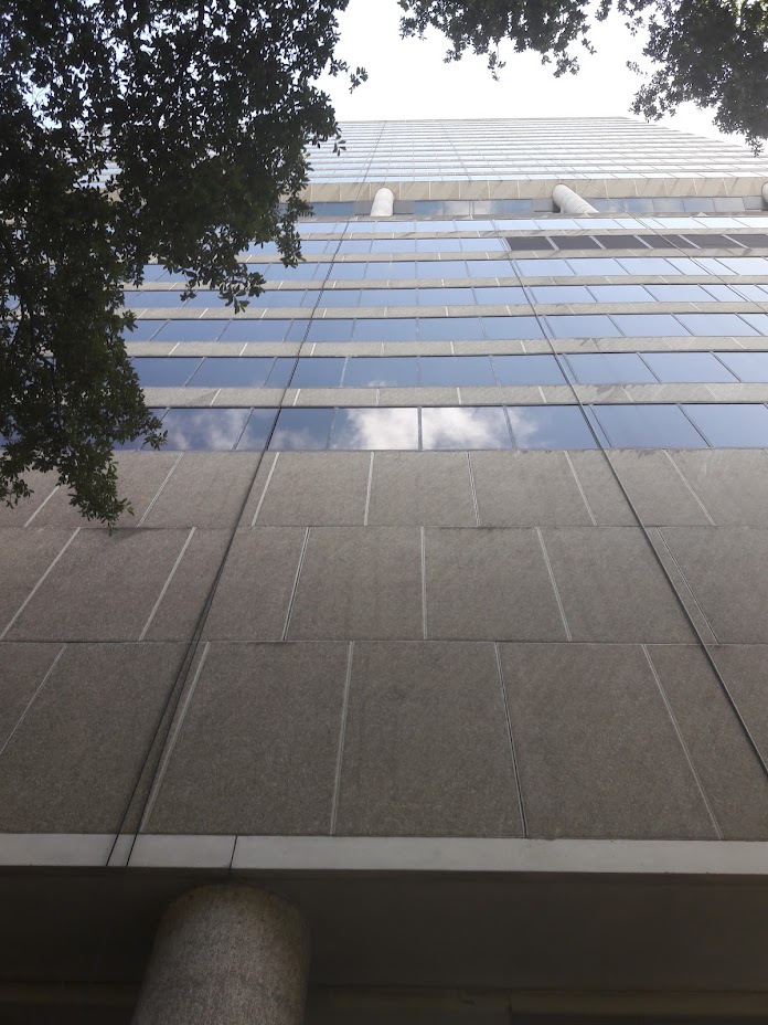 Window cleaning in New Orleans